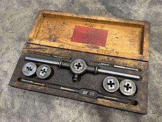 Vintage Card Paragon Screw Plate Tap & Die Set
