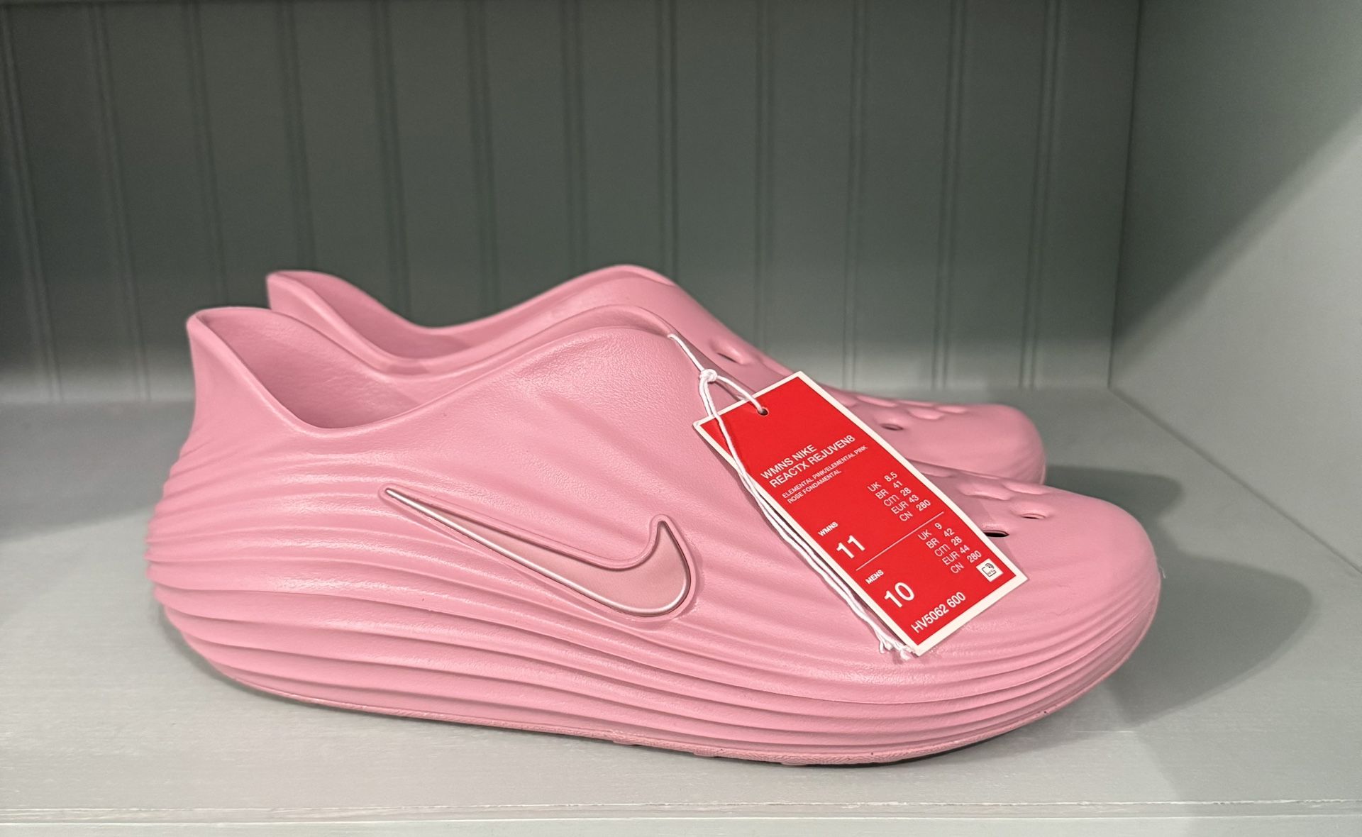 Nike rejuven8 Size 11 Women’s Or 10 Mens