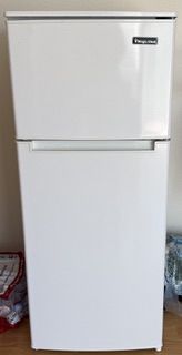 White Magic Chef Refrigerator – Compact Size