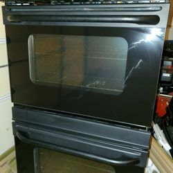 GE Double Oven, Dishwasher,  and Refrigerator Appliances 