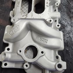Small block chevy intake manifold