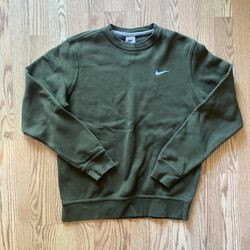 Men’s Medium Nike Olive Crew Neck