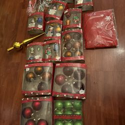 New CHRISTMAS ORNAMENTS 