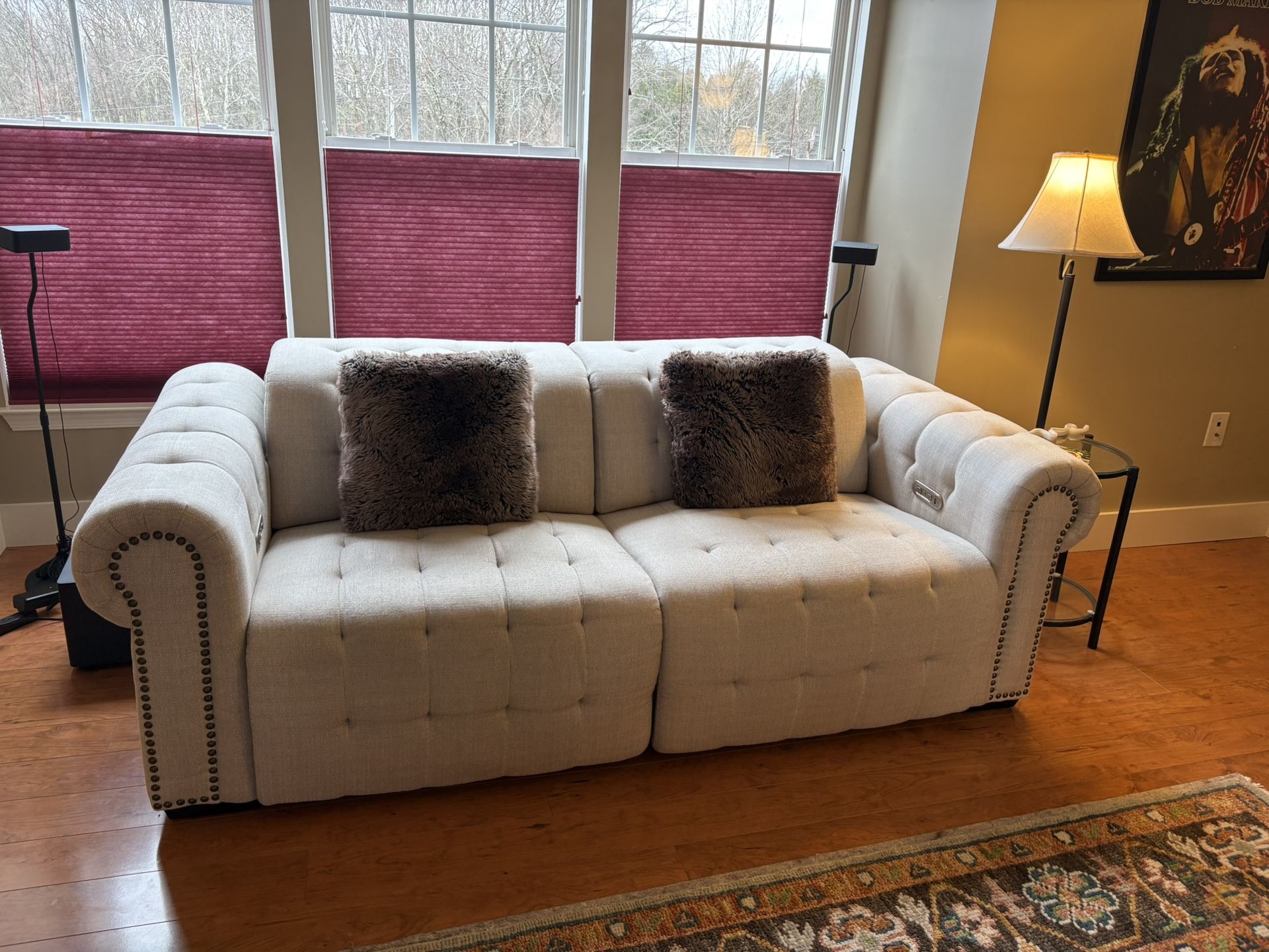 Windsor Park 2-Piece Dual-Power Reclining Sofa - Ivory