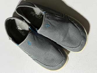 EUC Boys Olukai Nohea Mesh slip on sneakers size 3