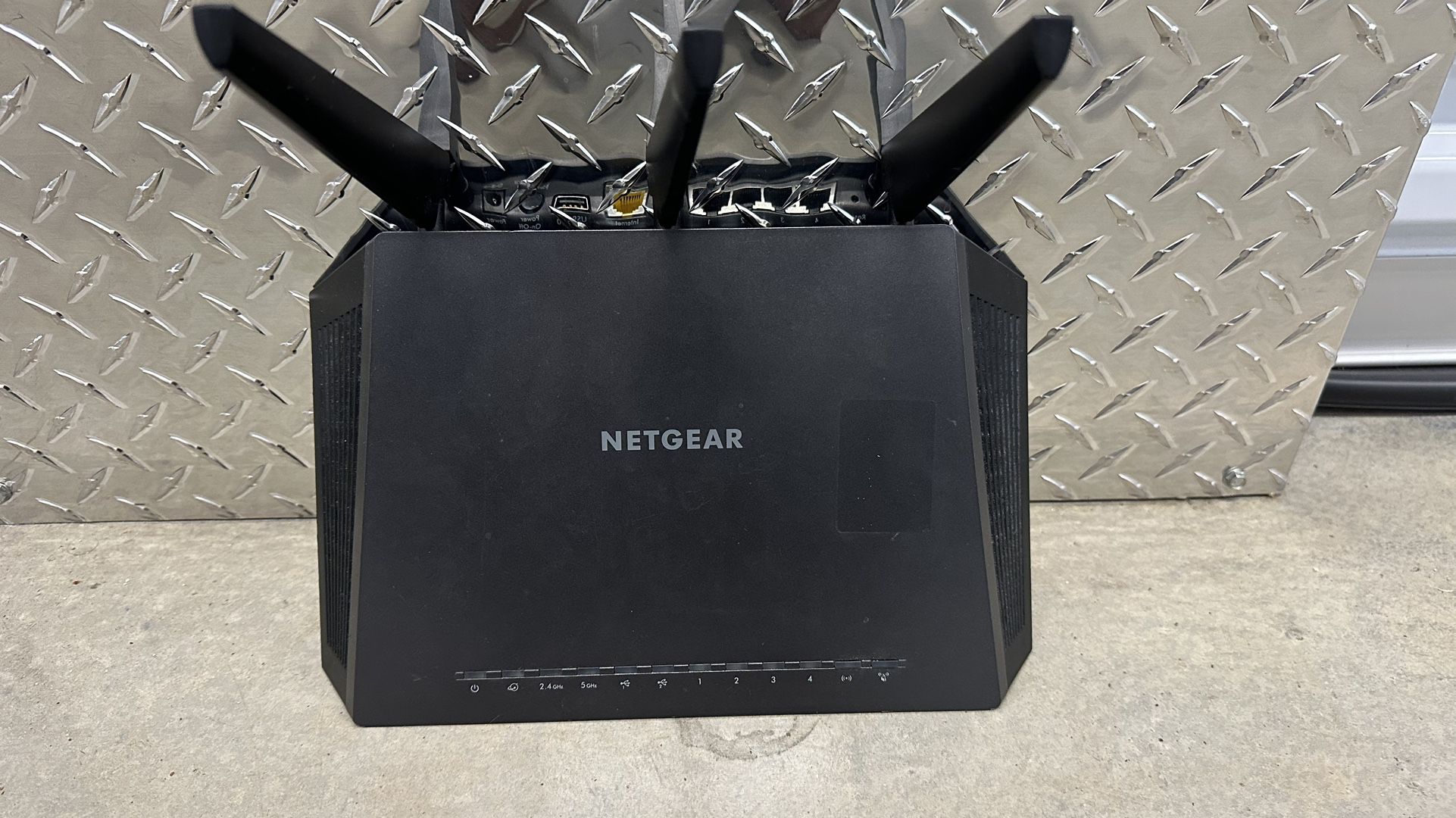 WiFi Router - NetGear