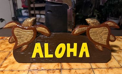 Hawaiian Wooden Aloha Sign with Sea Turtles