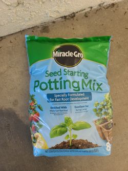 Miracle-Gro Seed Starting Potting Mix 8 Qt price each 20 bags available