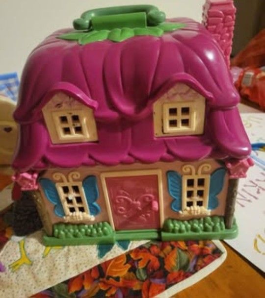 Doll House And Doll House Furniture Set