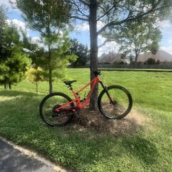 2021 Santa Cruz hightower 29”