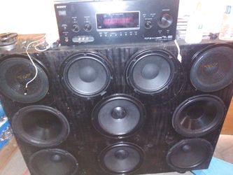 bendo una consola decasa.tiene CD y bluetooth. con 4 bosinas 8s y. 6 bosinas10s. y sirbe para un rancho suena resio