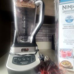 NINJA BLENDER 