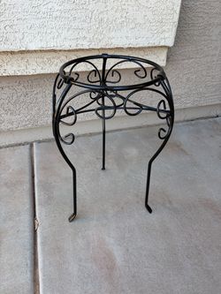 Black Wrought Iron Plant Stand
