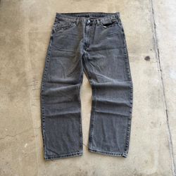 Levis Relaxed Fit