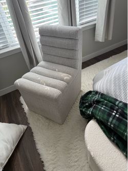 Desk/Vanity Chair