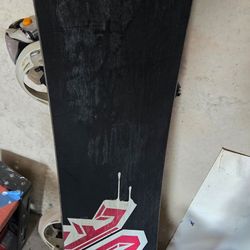 Snowboard with bindings