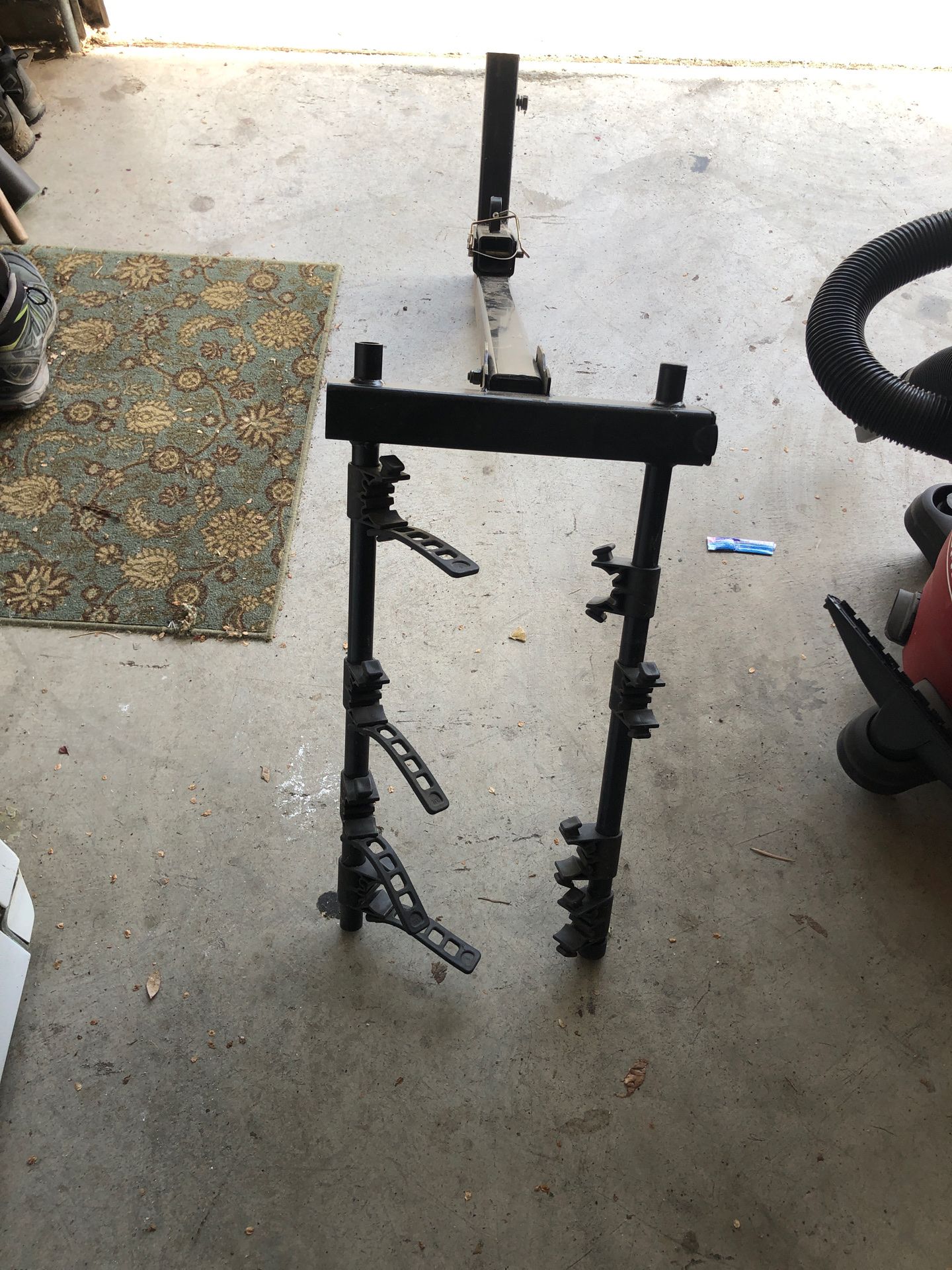 Bike rack (4 bikes) Everything works perfect