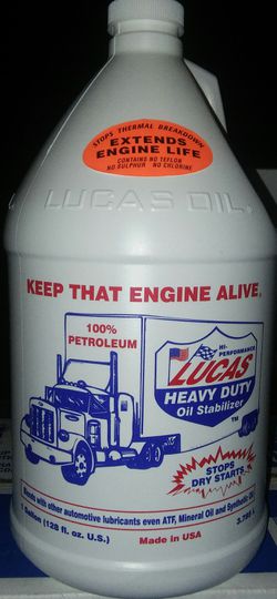 Aceite Lucas para motor diesel y gasolina aditivo for Sale in Los