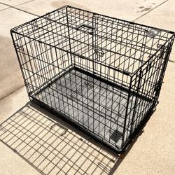 Wire Medium Dog Cage w/Tray - (LxWxH: 30” x 18” x 21”)