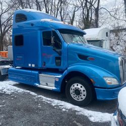 2102 PETERBILT 529