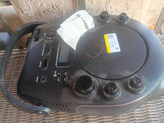 CD player/ projector