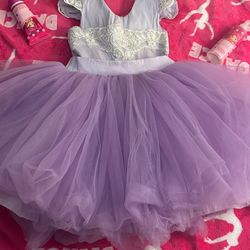 Girl's lavender dress size 3