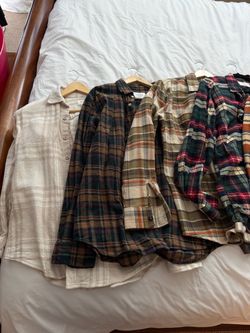 Assortment of XL flannels - read caption