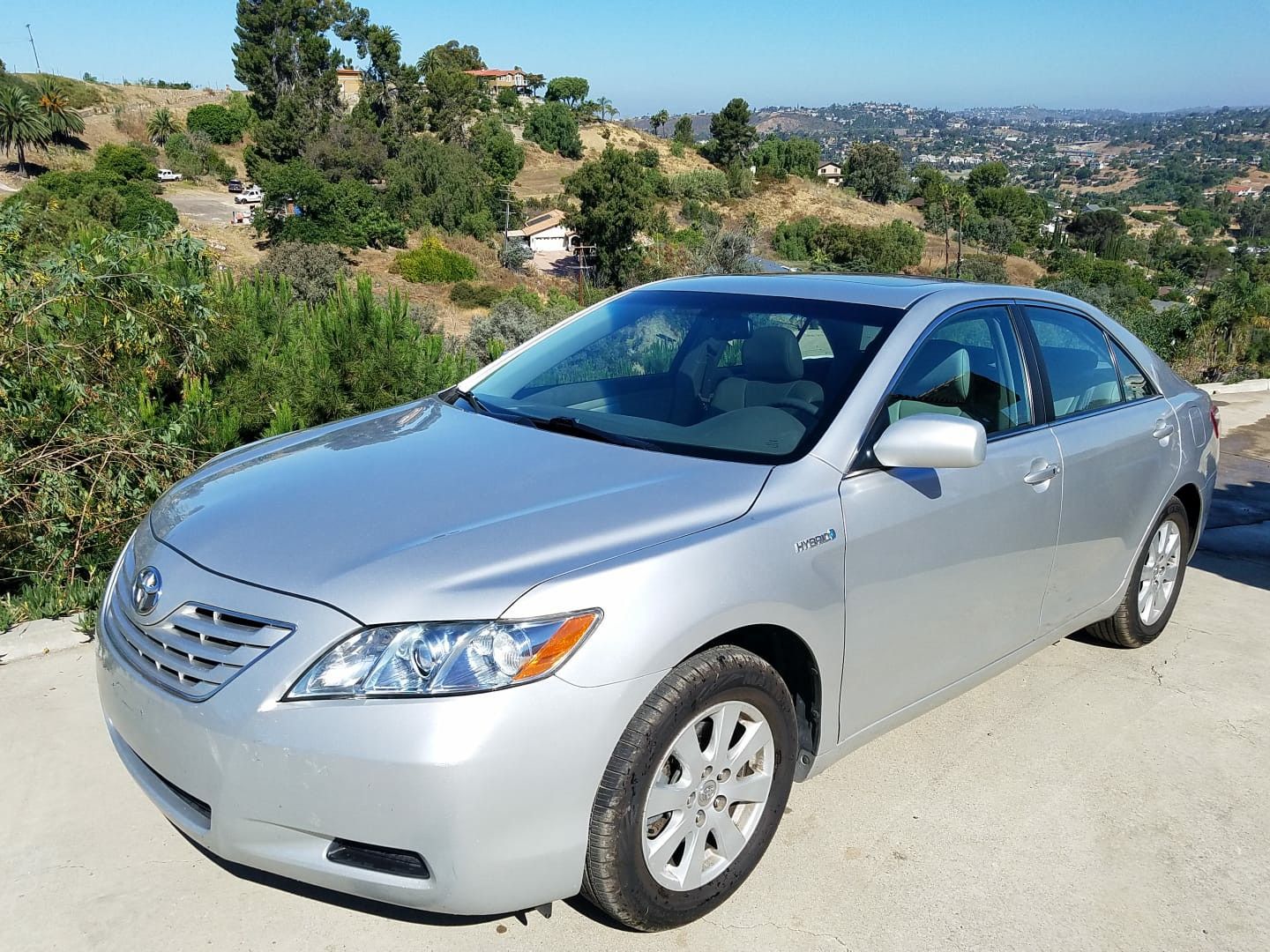 Toyota Camry HYBRID Salvage Title GREAT MPG Must SEE!