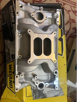 New in the box Weiand   stealth vortec head intake