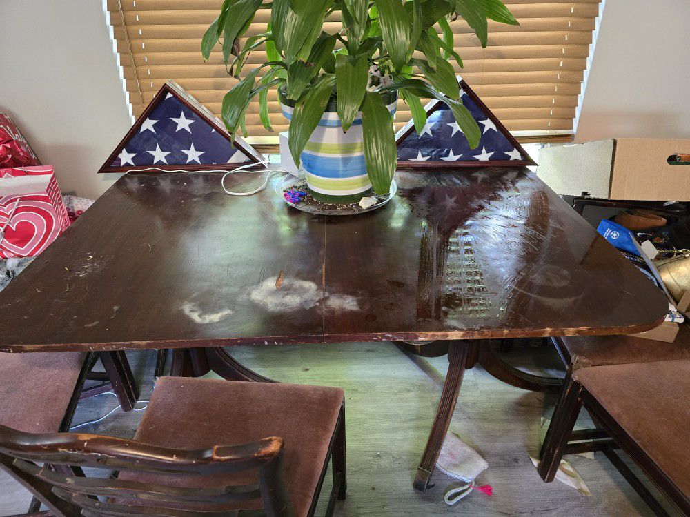 Antique/Vintage Table With 6 Chairs Duncan Phyfe Style