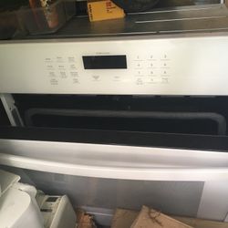 Wi-Fi Wall Oven Brand New