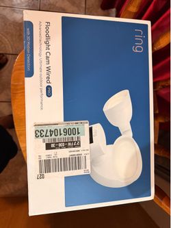 Flood light cam wired pro