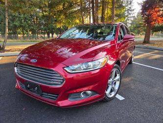 Ford Fusion Red Sedan SE 2013