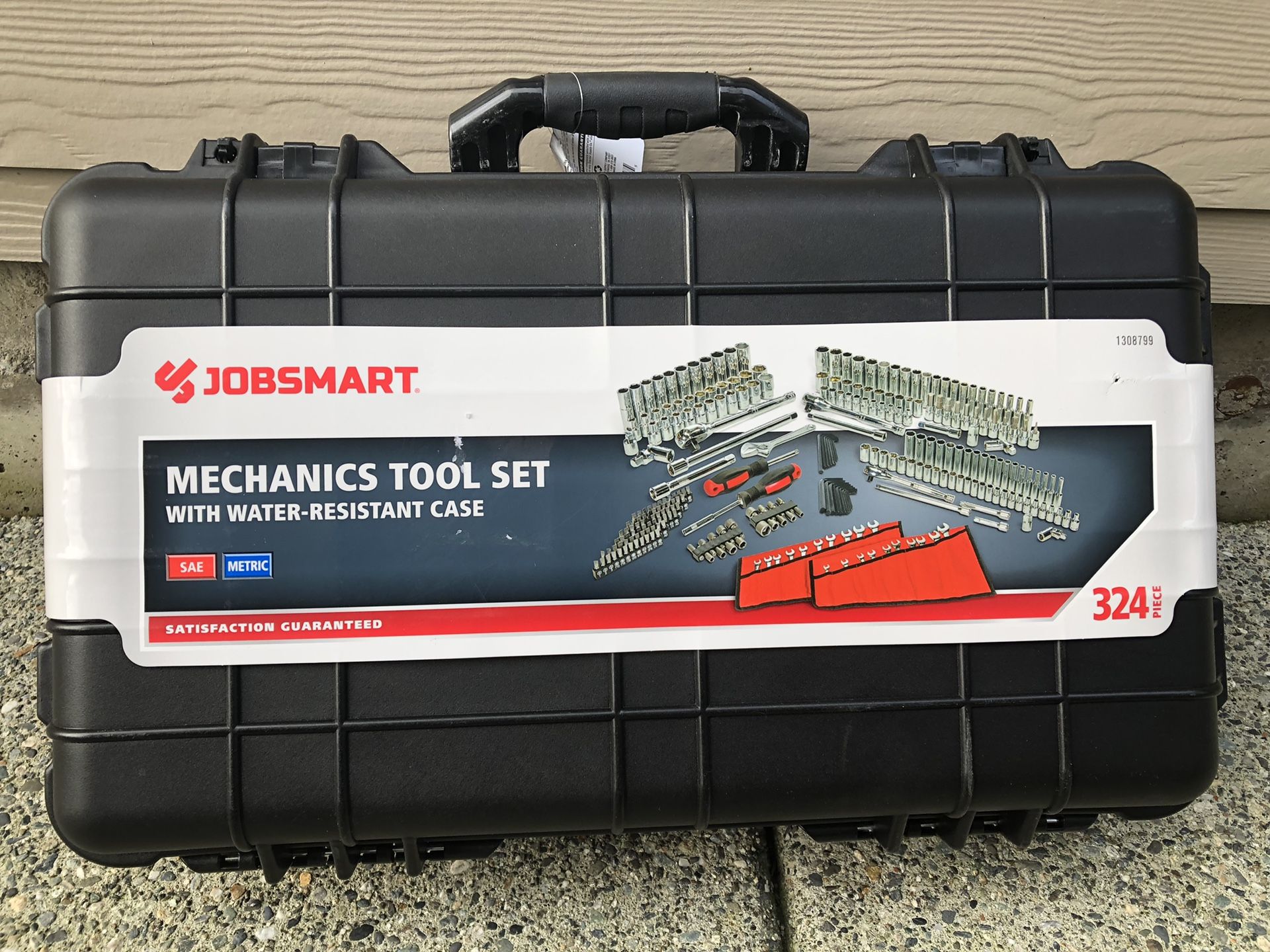 JobSmart 324-Piece Mechanic's Tool Set with Water-Resistant Case