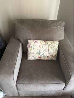 Accent chair