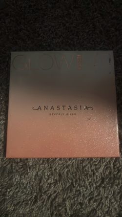 Anastasia highlighter palette