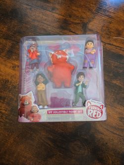 Turning Red Collectible Figure Set