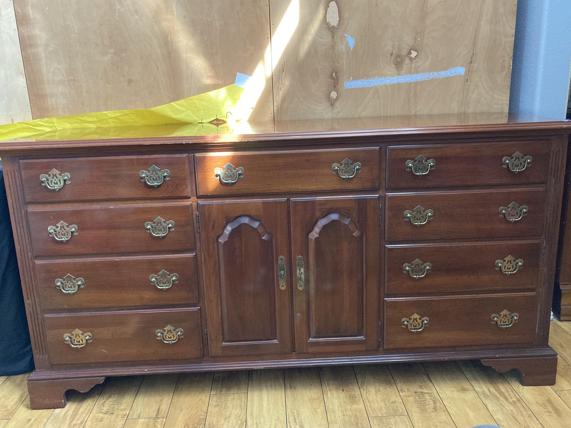 Dresser