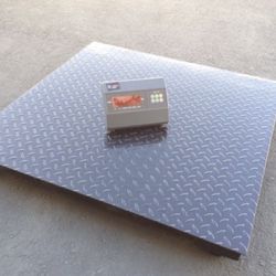 4x4 Floor Scale 10,000 lb with Indicator