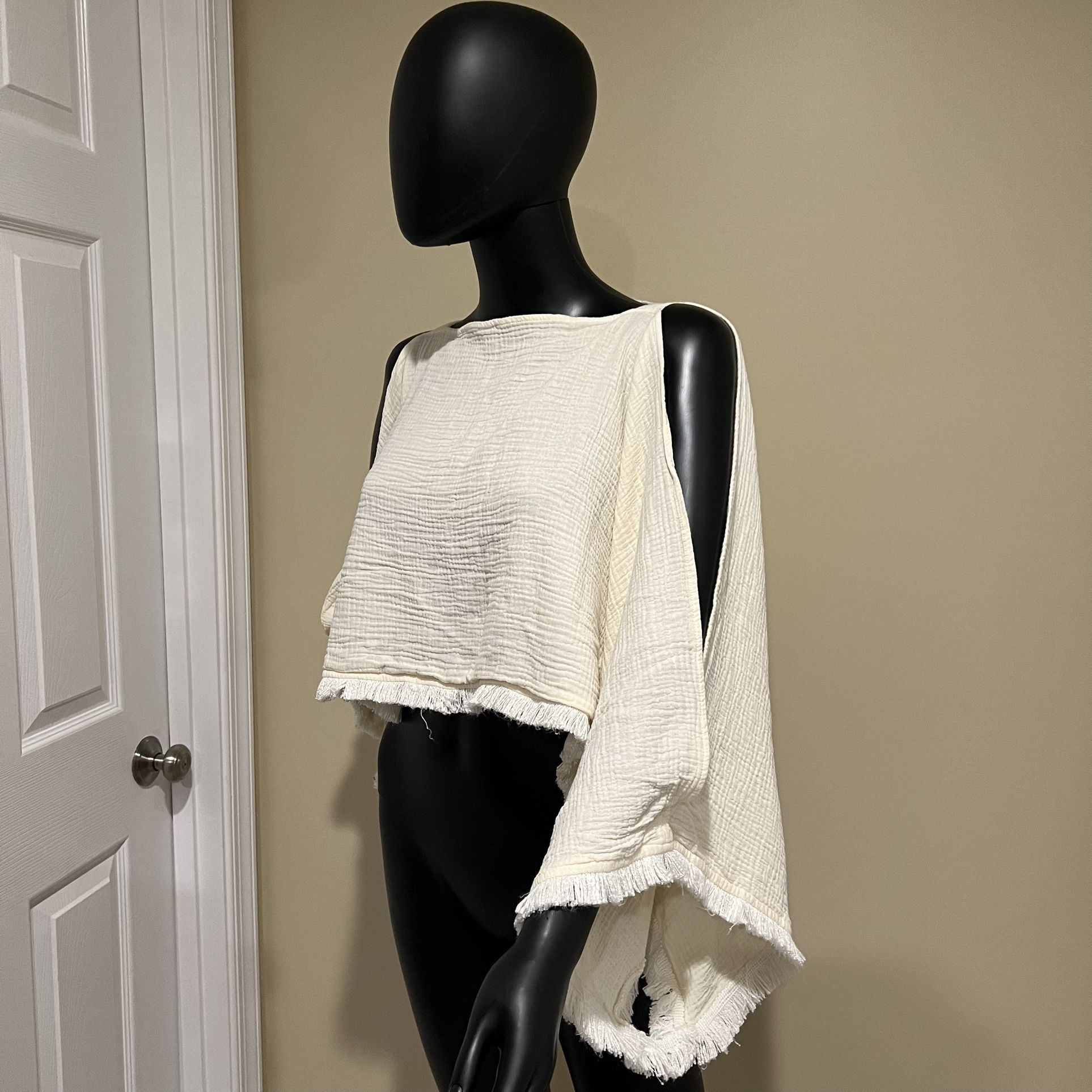 Flare crop top blouse top tee t-shirt butterfly sleeves open sleeves fringe top