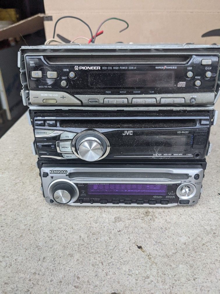 Three CD Player Head Units With Amplifier