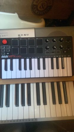 AKAI MPK Mini