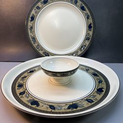 Mikasa Intaglio Arabella Chip & Dip Platter Bowl 14 3/8" & Round Charger Chop Plate 12 3/4" Blue Green Rim. Great Condition except the Dip bowl has a 