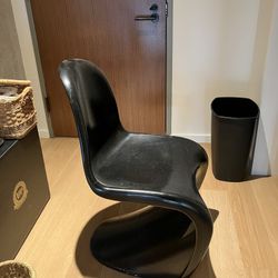 Mod Made Mid Century Modern Molded Plastic S Shape Chair