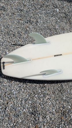White Pesce 6'0 surfboard