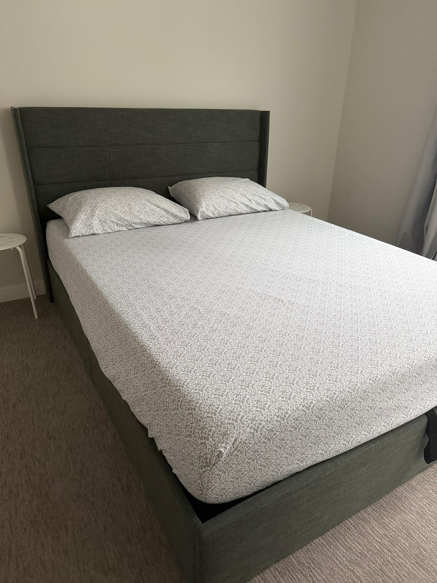 Queen Size Bedframe With Storage