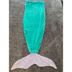 Super Cute Soft Handmade Mermaid Blanket for Girls