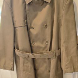 RAIN COAT 42 REGULAR  $20