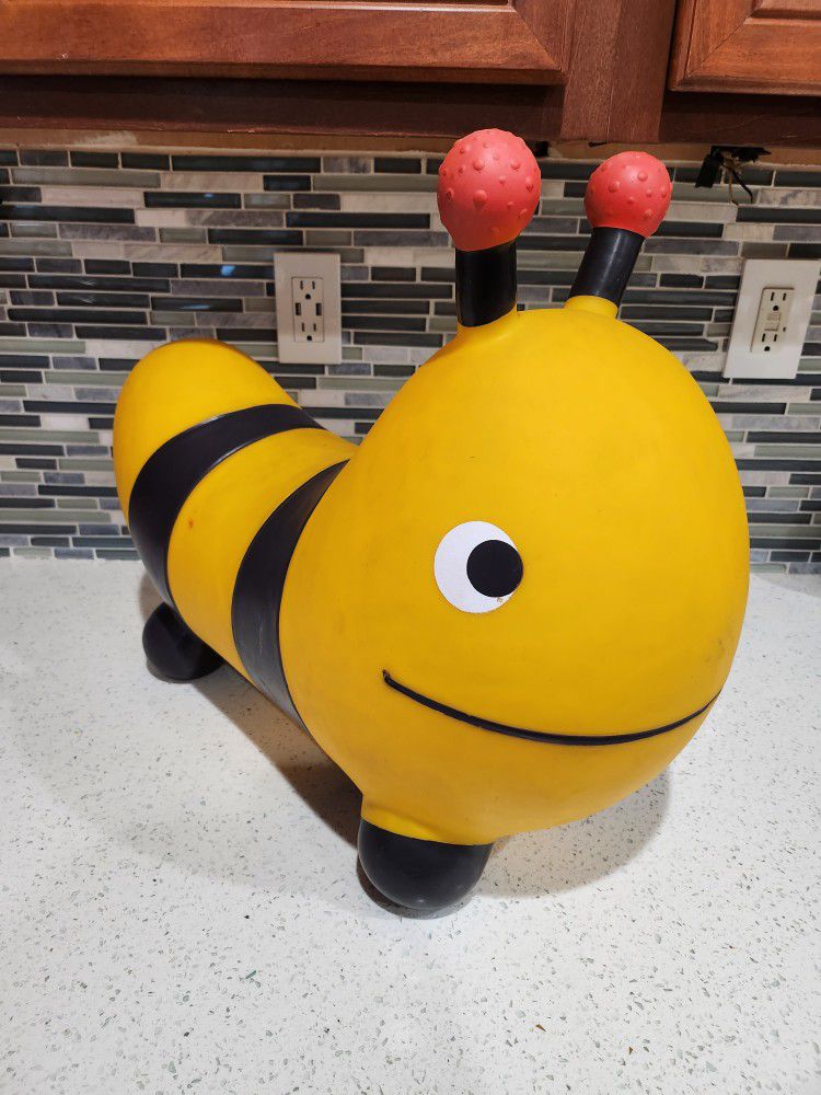 Bee Jumping Seat