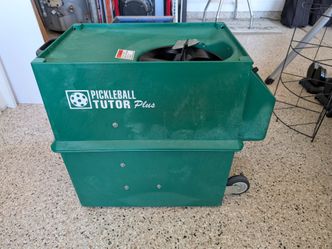 Sports Tutor Spin Pickleball Machine